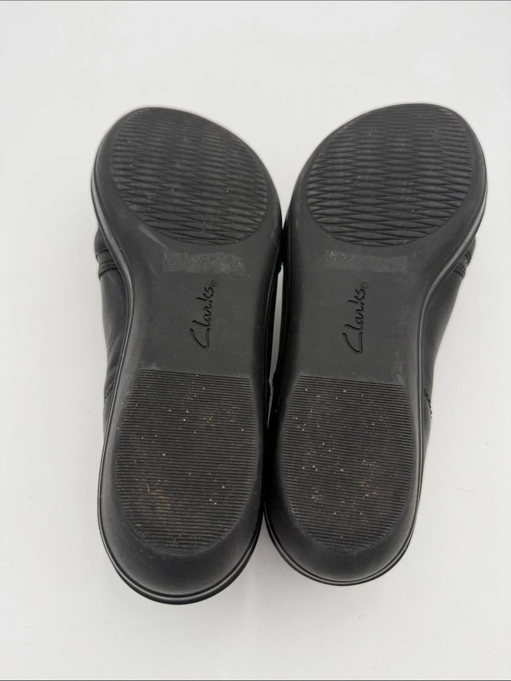 Clarks Black Leather Slip-On Comfort Loafers women 7 casual office comfort retro